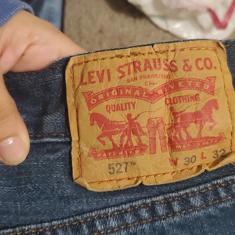 Means Levi's - Picture 2 of 2